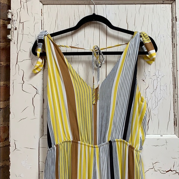 Hem & Thread jumpsuit - Picture 5 of 5